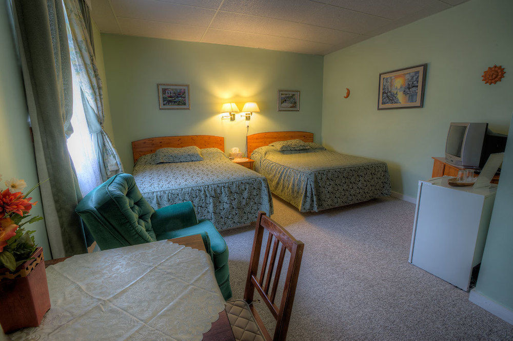 Villa Maria Country Inn Acheson Esterno foto