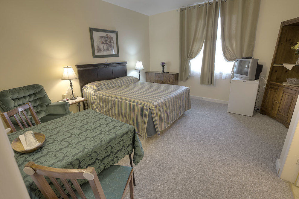 Villa Maria Country Inn Acheson Esterno foto